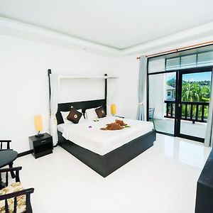 Deluxe Zimmer mit Kingsize-Bett