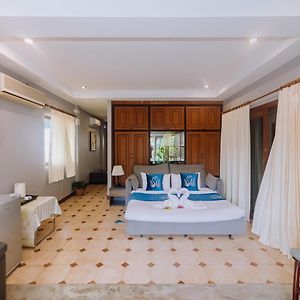 Deluxe Zimmer mit Kingsize-Bett